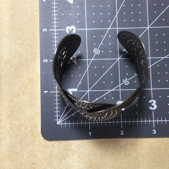 2  Chunky Textured Metal Bracelets - Picture 4 of 10